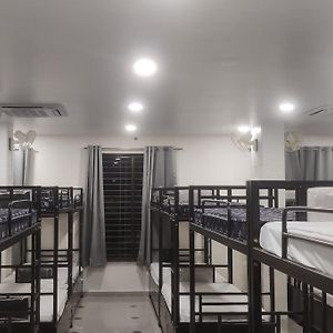 Mixed Dormitory Room